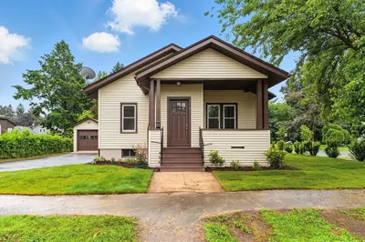 50 W School St 1