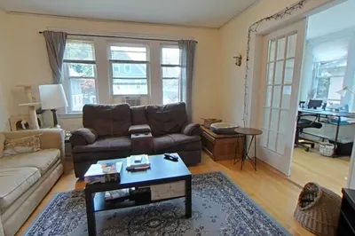 8 Mapleton St #8 1