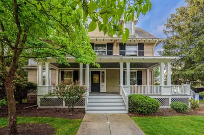 18 Alden St
