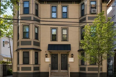 62 Hurley St #3 1