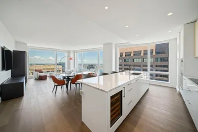 240 Devonshire St #5112