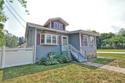 51 Brandon Rd 1