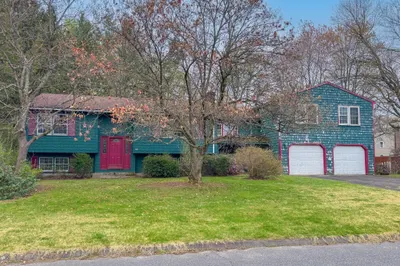 60 White Fox Rd 1