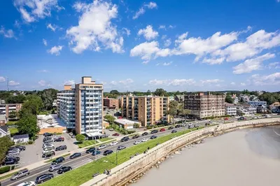 300 Lynn Shore Dr #800 & 801 1