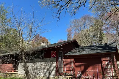 89 Central St