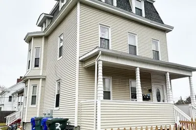 54 Lincoln St 1