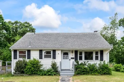 156 Hovendon Ave