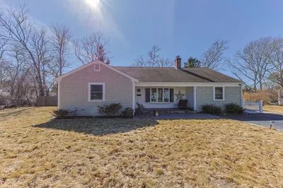 1 Almira Rd