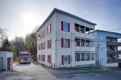31 Martel St 1