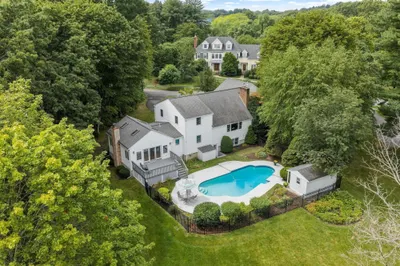 23 Hathaway Rd 1