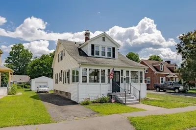 36 Cross St