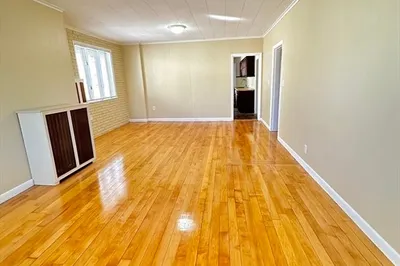 58 Stanley Ave #2