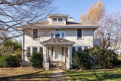 347 Manning Street 1