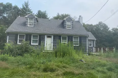 15 Salem St