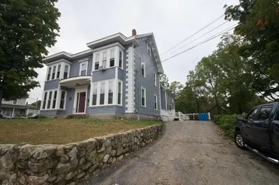 21 Pleasant St #B 1