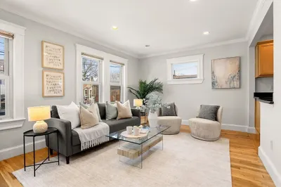 4 Magnolia St #4 1