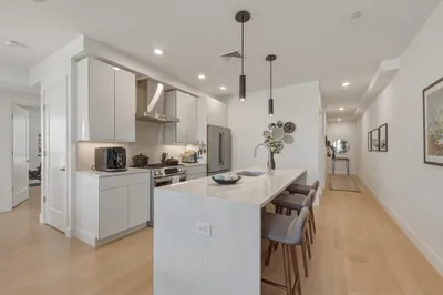 20 W 5th St #3I 1