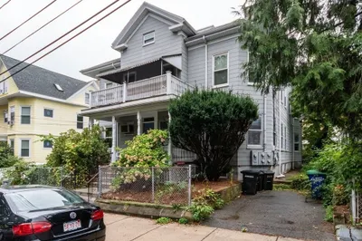 111 Belmont St 1