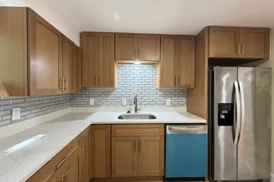 487 Lowell Ave #2 1
