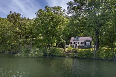 51 Reed Road
