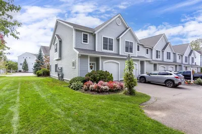 140 Commonwealth Ave #15