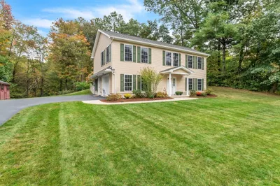 26 Hillside Meadows Dr 1