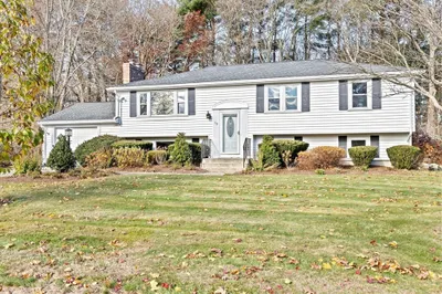 58 Green Acres Dr 1