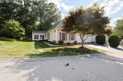 16 Summerfield Dr #16 1