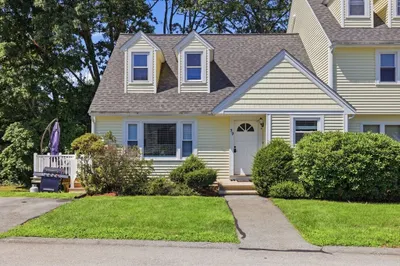 59 Merrimack Meadows Ln #59 1