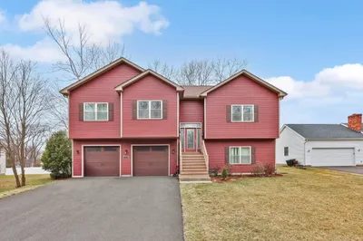 104 Signal Hill Cir 1