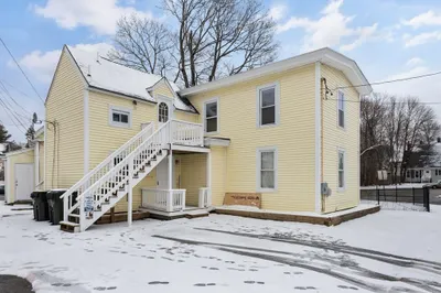 10-12 Ames Pl