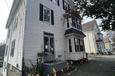 102 Holten St #2 1