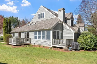 110 Hawthorne Village Road #110 1