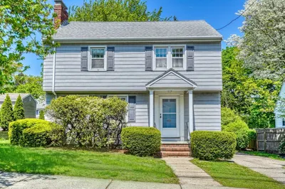 88 Lasell St