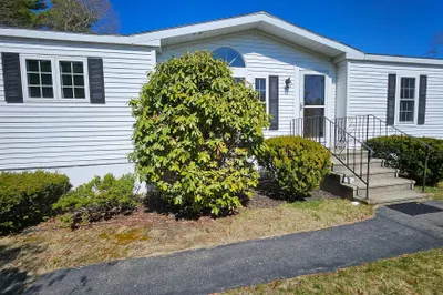 11 Oldfield Dr 1