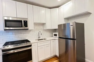 11 Franklin St #1 1