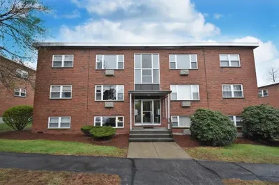 1105 Lexington St #7-3 1