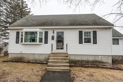 57 Arnold Ave