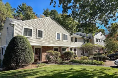 28 Apple Tree Hill Rd #28 1