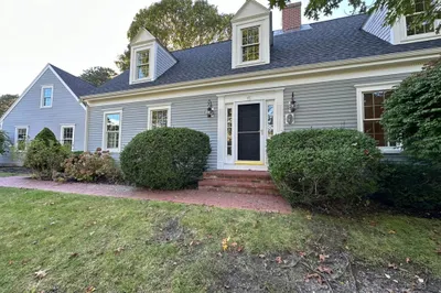 15 Marsh Side Dr 1