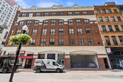 295 Devonshire St 1