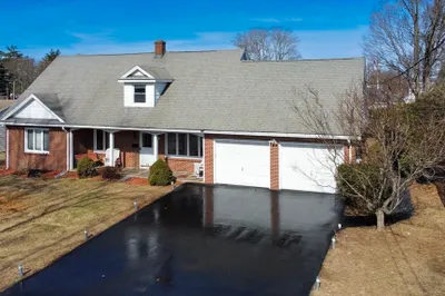 16 Elliot Ave 1