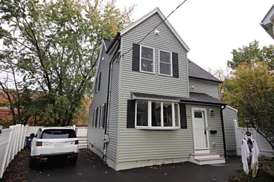 27 Holbrook Court #1 1