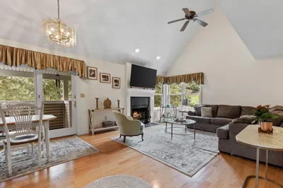 27 Hammond Pl #27 1
