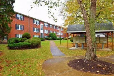 6 Tara Dr #5 1
