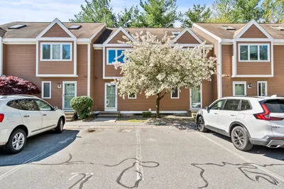 78 Steeplechase Ct #78 1