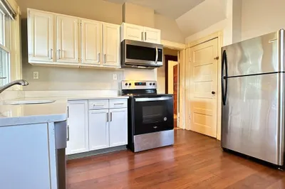 139-141 Edenfield Ave #139