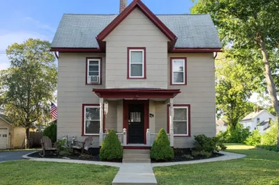 43 Pleasant St 1