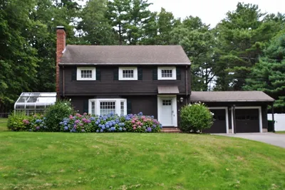32 Moore Road 1