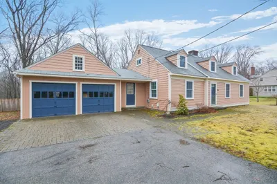 124 Anawan Rd 1